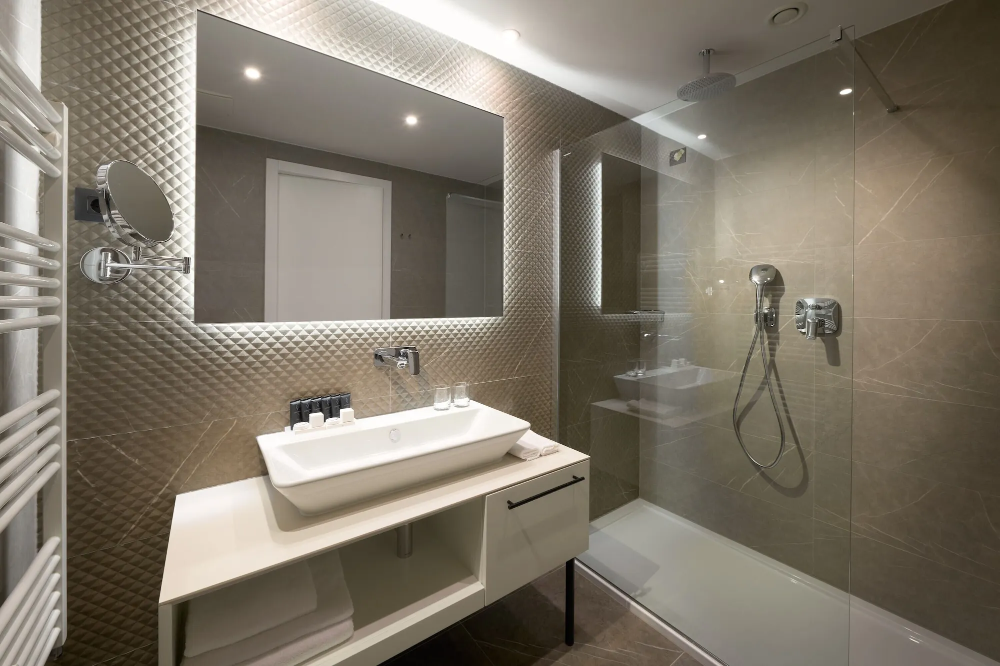 Amphora Hotel Zimmer Photos