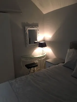 Cosy Stylish 1-Bed Apartment in South Armagh Hotels near Hut