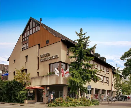 Hotel Eremitage Отели в г. Эш