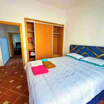 Apartment with Pool Direct Access to Sea Rooms