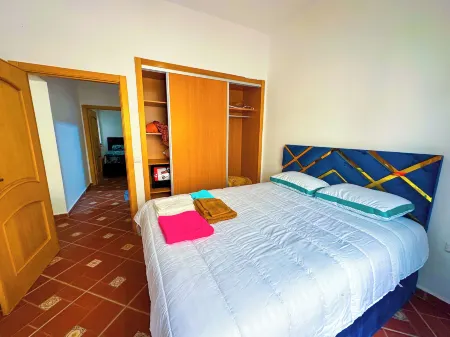 Apartment with Pool Direct Access to Sea Отели рядом с достопримечательностью «plage oued laou»