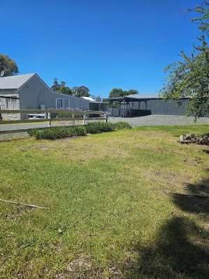 Farm cottage in 2.3 acres. Fully renovated for your comfort.