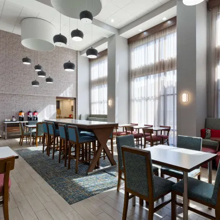 Hampton Inn & Suites Dothan