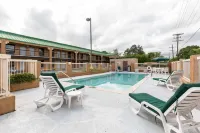 Quality Inn Hotels in Alexandria