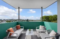 Cirque Apartments Hotels in New Farm