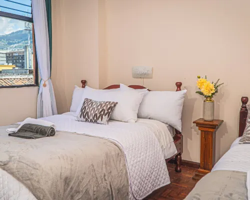 Ukuku Hostel & Rooftop - Quito Hotel di Quito