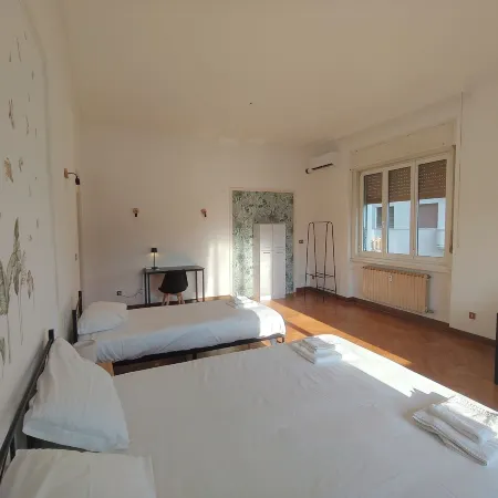 Dock Bay Lodge Hostello