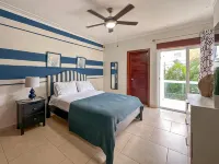 Beautiful 2 Br Apartment with BBQ - balcony