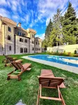 The Castle | your unique way of retreat