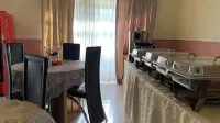 Grovehill Hotel Plus - breakfast