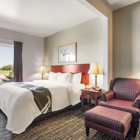 Quality Inn Parsons North