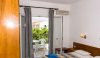 Chandris Apartments Hotels in Kavos