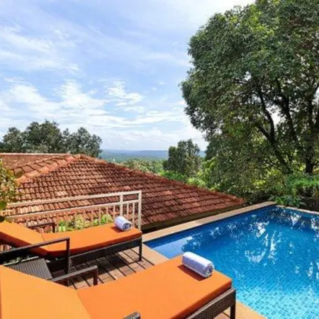 Aura Resort & Spa