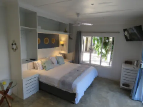 Bare Feet Retreat B&B