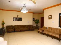Luxury Inn Hotéis em Carachi