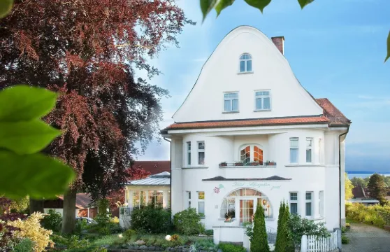 施翁花園加尼酒店