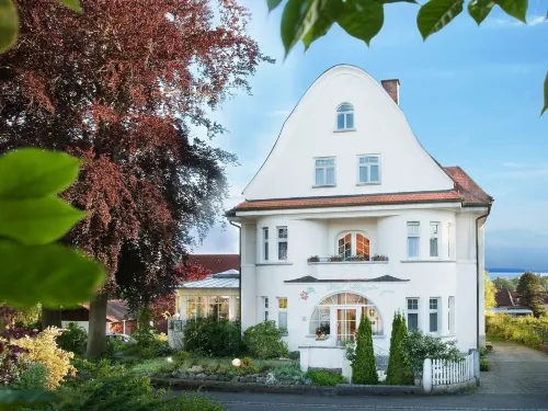 Hotel Schöngarten Garni Hotels in Wasserburg am Bodensee