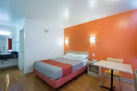 Motel 6 Mcallen, TX - Cho phép mang theo thú cưng