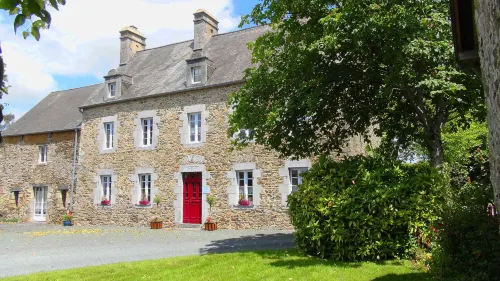 Le Clos des Tilleuls - D Day Home Hotels in Coutances