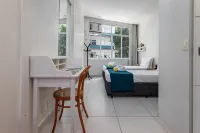 3 Minutes from Copacabana Beach Df219 - Homestays