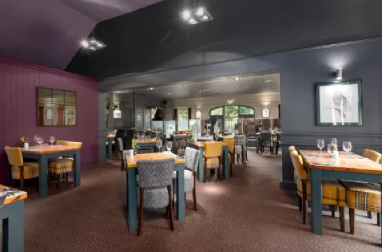 The World's End - Northampton Отели рядом с достопримечательностью «Университет Нортгемптон»