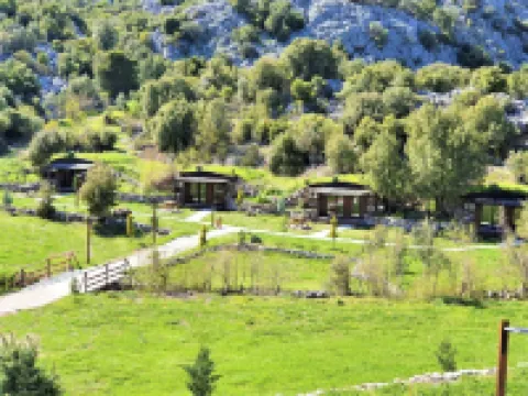 ميليوس هوتل فنادق في 