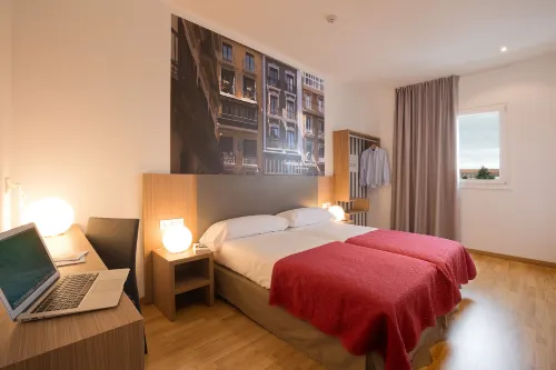Iraipe Pamplona Hostal Auto Check-IN - 3-Star