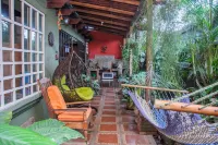 Gardens House, Airport Juan Santamaría, Alajuela, San José Hotel a 