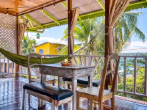 ลูลา เบดแอนด์เบรคฟาสต์ โรงแรมในโบกาสเดลโตโร