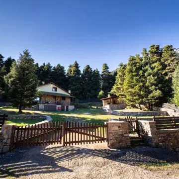 Dandy Villas Elatodasos - Chalet Artemis - Fir Forest - Jeep & Nature Lovers