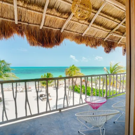 Punta Blanca | Beachfront Boutique Hotel