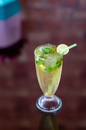 Hotel JS Souvenir Отели рядом с Аэропорт Дехрадун