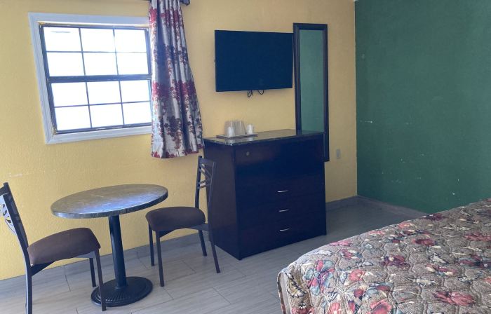 Capri Motel