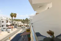 Phaedrus Living: Seaside Luxury Flat Athina 116