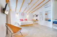 Punta Blanca Beach House Hotels in Isla Mujeres