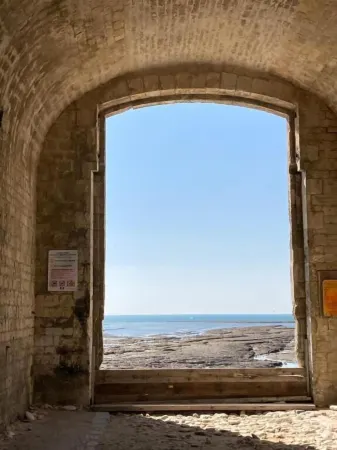 Chambres d'hôtes - la Maison 19 Отели в г. Ньор