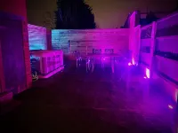 บ้านทันสมัยสำหรับครอบครัว 3 ห้องนอนพร้อมอ่างน้ำร้อน