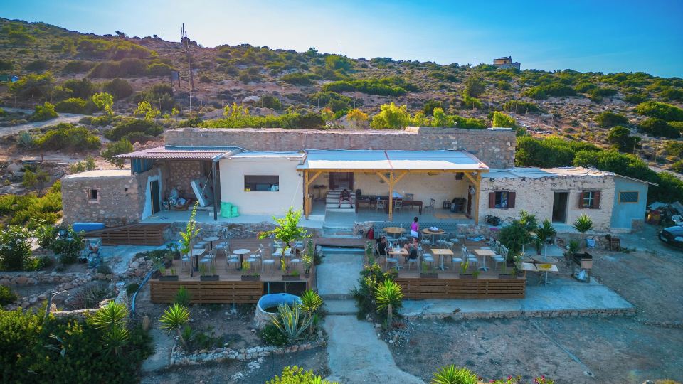 Exoristoi Nature Suites