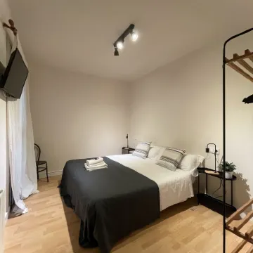 巴塞隆拿PR招待所 鄰近Delta del Llobregat的酒店