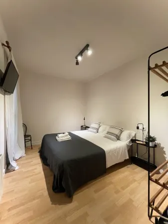 Barcelona PR Guesthouse