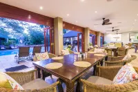 Anew Hotel Hluhluwe Hotels in Hluhluwe