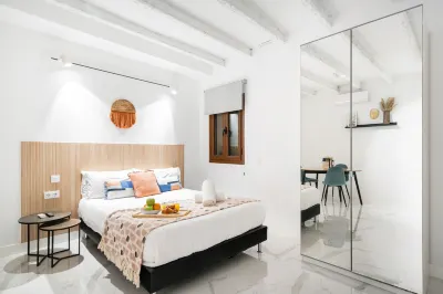 Dobo Madrid Luna Hotels in 