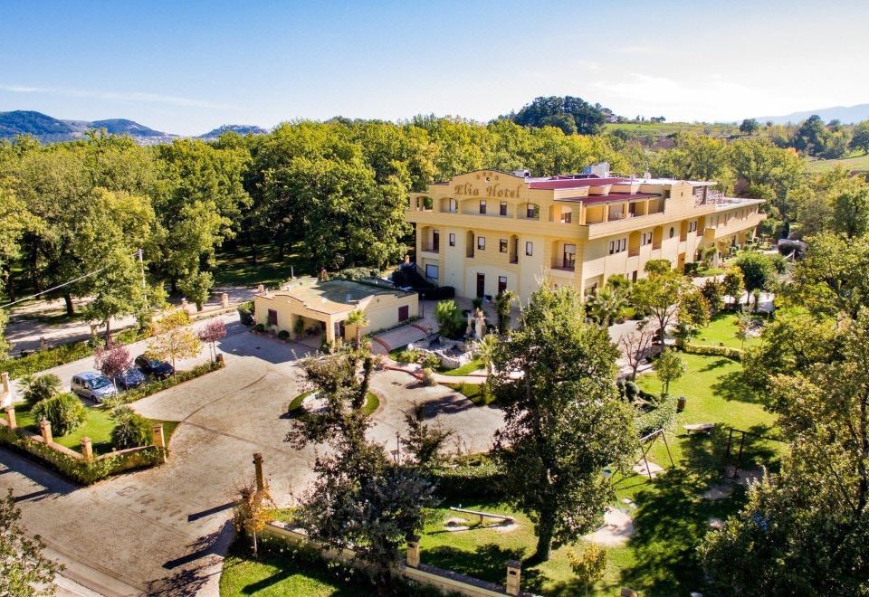 hotel overview picture