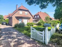 Christa (Hok110) Hotels in Wangerland