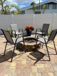 The Beach & Bay 120 Steps Away.  Semi-Private Fishing Dock, Free Bikes