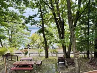 Cayuga lake cottage with private lake access