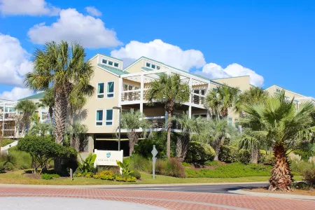 Stunning Ocean Views and Elegant Renovation - Cozy Atrium Retreat Отели в г. Сибрук Айленд