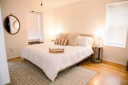 St. Charles Victorian Gem | Steps to Main Street Hotels in Earth City