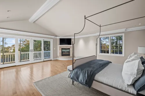 Hot Tub, Gym and Scenic Views - Lavish Golfers Haven