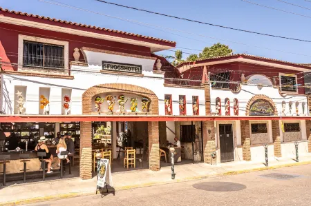 5 Frogs Hotel Bucerias